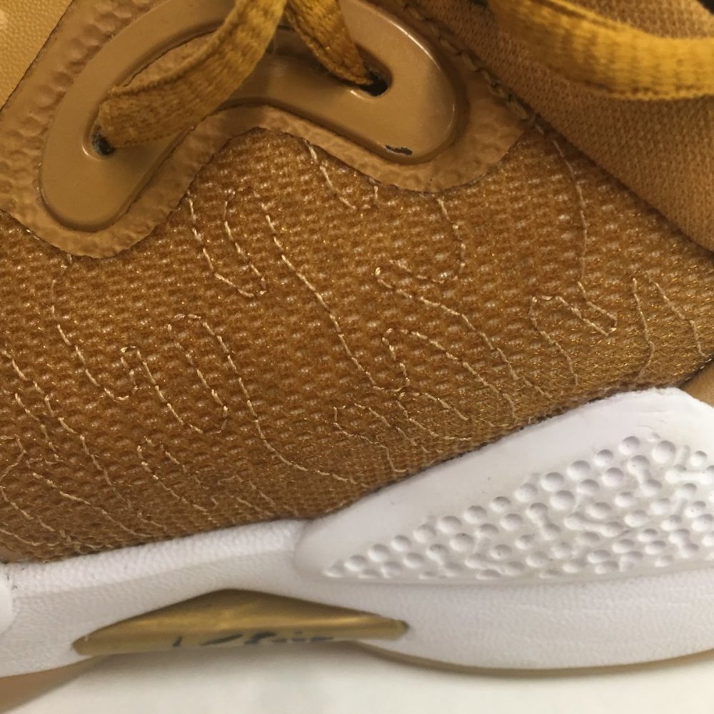 Sneakers Shoes Nike PG 5 Paul George Metallic Gold Wheat Basketball 11.5 - Picture 9 of 16